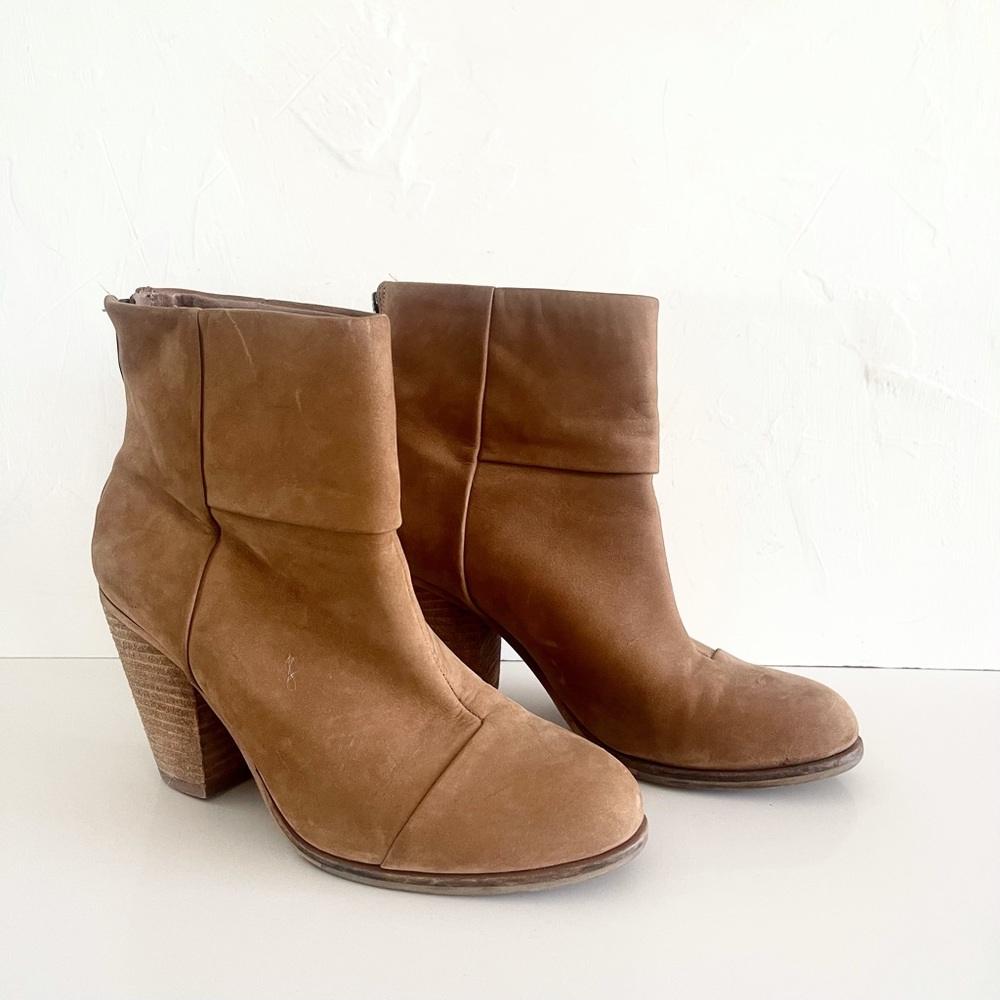 Vince Camuto Booties in Tan size 7.5